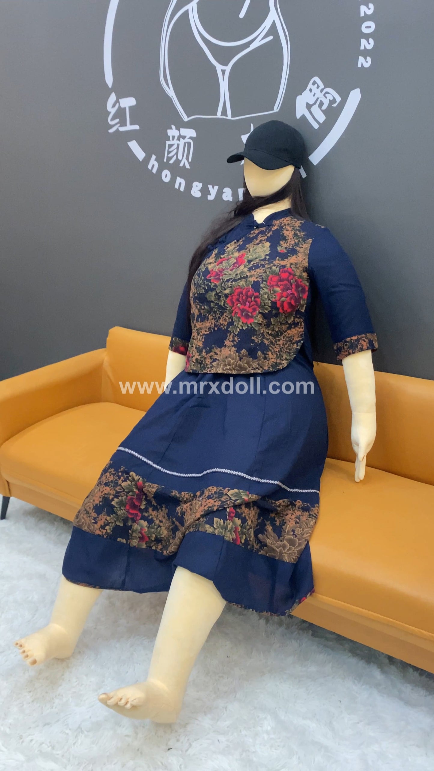 166CM BBW Fabric Love Doll